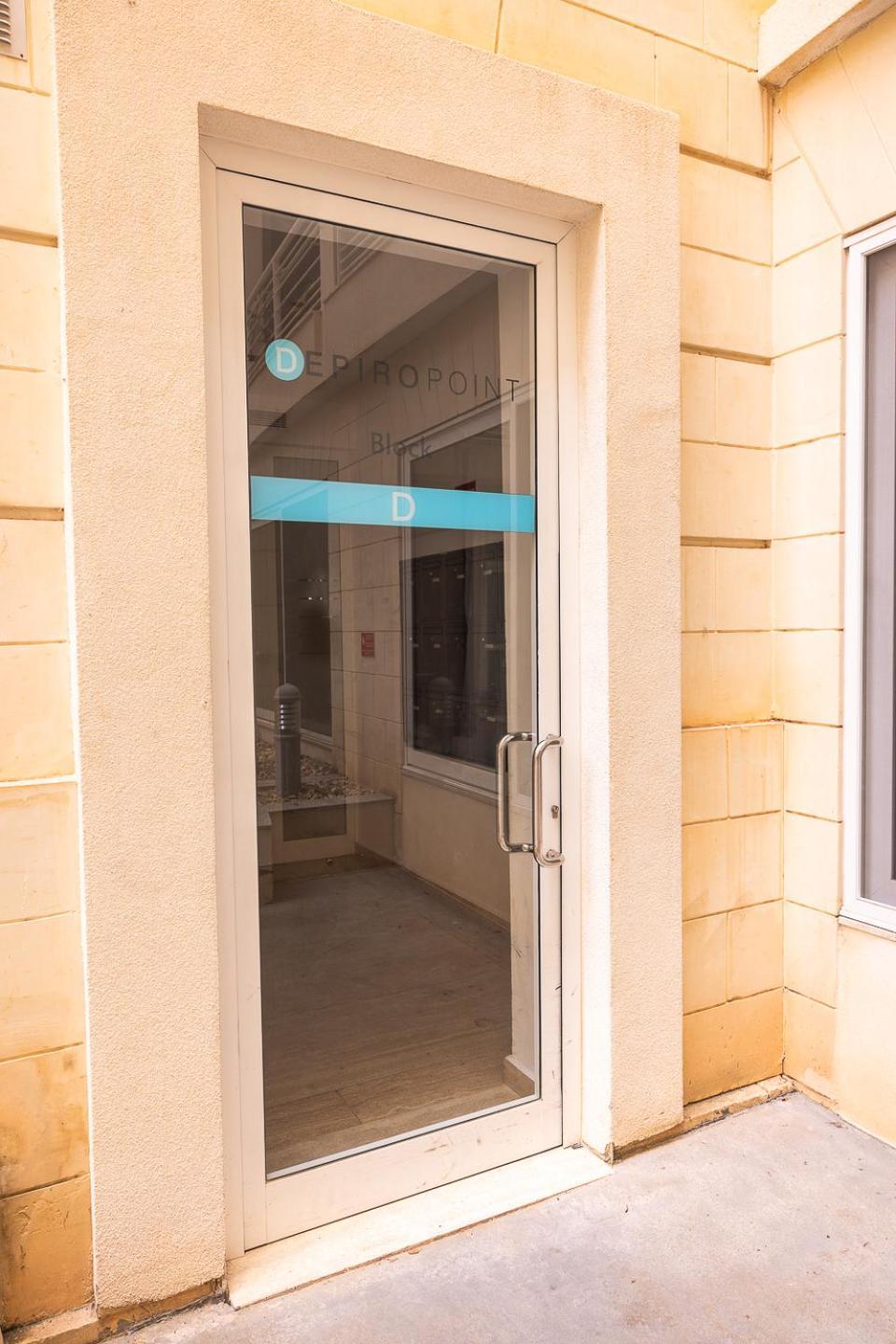 Balluta Bay Spacious Apt - 2Br Sliema Extérieur photo