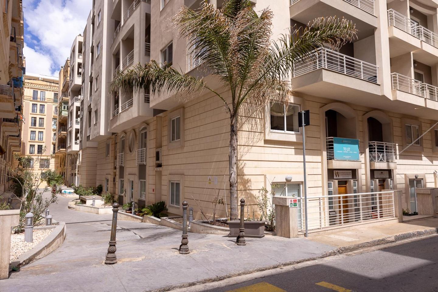 Balluta Bay Spacious Apt - 2Br Sliema Extérieur photo